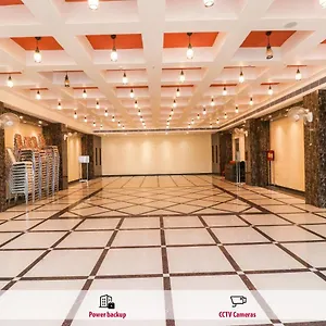 Oyo Flagship 69860 Mastana Palace Varanasi